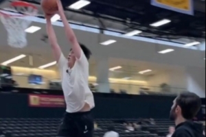 G联盟第二战！杨瀚森赛前积极备战 勾手&扣篮&三分样样都来