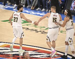 小阿德尔曼：我们球队三核来自三个国度 这是最被低估的事情