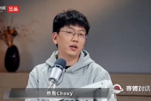 大家可以期待一下Uzi复出！爱笑：我问过Uzi 他说过段时间告诉你