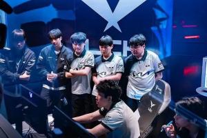 ShowMaker：明年一定重返S赛舞台，队内老将多未必更轻松