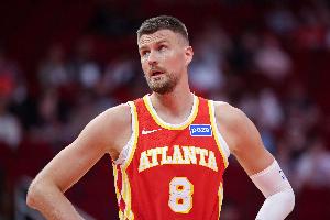 手感不理想！波尔津吉斯半场9中3&罚球5中4拿10分 三分3中0