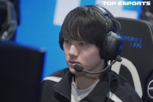 无需多言~JackeyLove转发TES续约官博：加油！