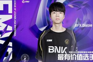 Theshy不打iG依旧双韩援？朱开：IG下路联系大菠萝 可此前BFX已官宣