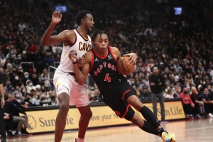 邦纳：斯科蒂·巴恩斯和埃文·莫布里是宿敌 他们同届同位置