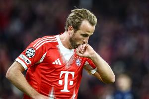 凯恩进球超本队！圣保利主帅：他去年踢我们就没进，球还在天上飞