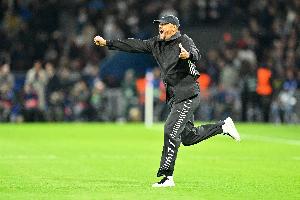 孔帕尼：拜仁应积极控球创造威胁而非被动传导 逆境让我们更强大