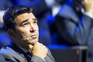 每体：德科周一与奥尔莫和霍安·加西亚的经纪人进行了会面