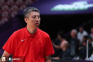 媒体人：郭士强参加总局会议 男篮本是正面典型 但连败后有些尴尬