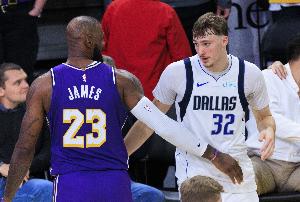 状元风采！弗拉格3次打破詹姆斯创造的NBA历史最年轻纪录