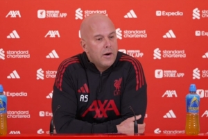 斯洛特：基耶萨的位置有很多首发选择；我不认为加克波缺乏竞争