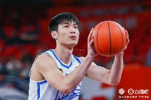 攻防俱佳填满数据栏！王凡懿5投4中&三分3中3 得11分4板3助2断1帽