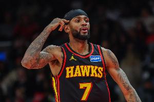 高效输出！亚历山大-沃克半场8中6&三分4中3砍下15分3篮板