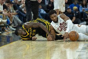 东西部第八PK一下！ESPN预测明天胜率：勇士31.6% 骑士68.4%