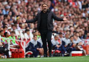 法尔克：战平利物浦感觉就像赢球 有球时我们犯了一些错误