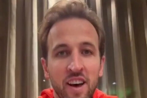 凯恩赛后寄语球迷：又一个帽子戏法，为队友们的表现感到骄傲