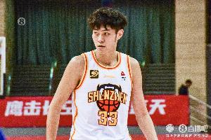 错失关键上篮！王浩然三分11中2低效拿到16分6板1助1断