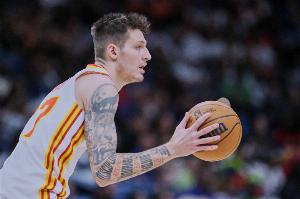 外线开炮！克雷伊奇速射三分命中 老鹰回敬8-0打停奇才