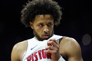 球队七人得分上双！康宁汉姆：这种比赛才是最棒的 我们深度很棒