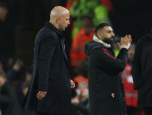 特里：我不得不赞同萨拉赫的说法，他确实被当做替罪羊了