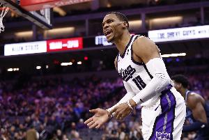 2攻1防 尽显锋芒！威少抢断西卡+僵尸跳投+金鸡独立带队反超！