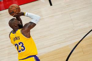 湖记：如果说詹姆斯是湖人三当家 那么他是全联盟最好的三当家