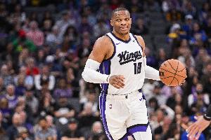 首发场均15+7+7且命中2+记三分！赛季仅3人：威少、约基奇、077