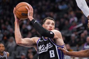 关键失误错失机会！拉文13中6拿到16分2板3助1断 5失误