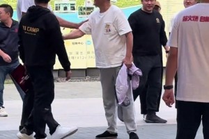 更壮了！王俊杰接受采访：对自己进攻很有信心，防守也没有问题！