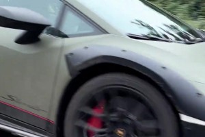 回顾萨拉赫去年和克洛普争吵瞬间，不得不说萨拉赫是真刚啊…