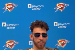 雷霆16连胜！切特：我们在场外也经常一起玩，这对赢球也有帮助