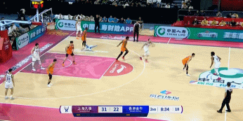 多点开花！刘铮反击得手后弗格打成2+1上海轰出14-4攻击波